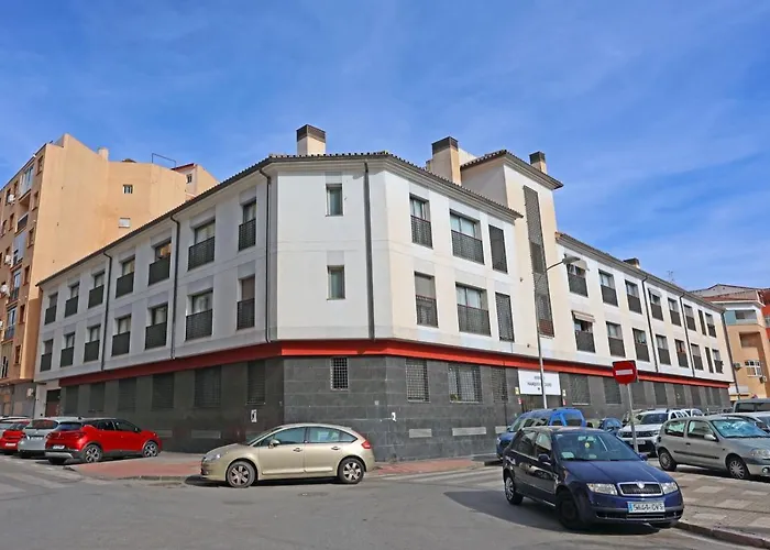 Casa Fenicia - Cosy Apartment With Free Private Parking