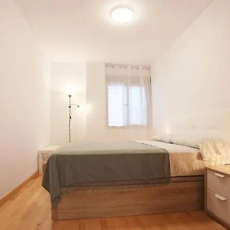 Casa Fenicia - Cosy Apartment With Free Private Parking Málaga Exterior foto