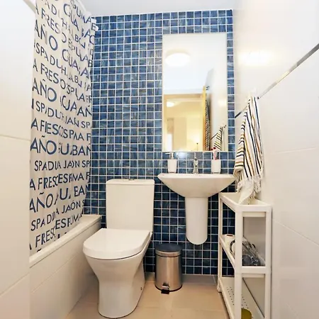 Casa Fenicia - Cosy Apartment With Free Private Parking Málaga Exterior foto